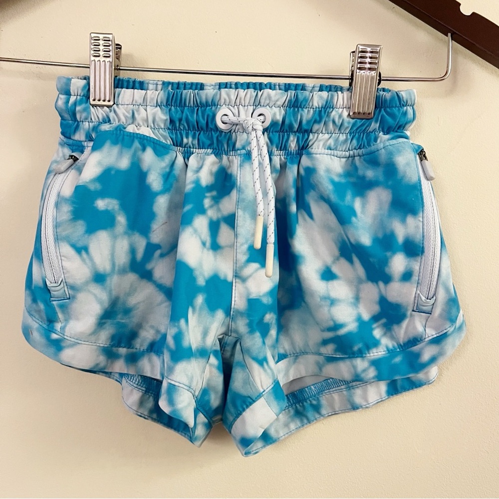 Athleta Girl All Play 3" Shorts Blue Tie Dye Size XS/6 S/N 531686